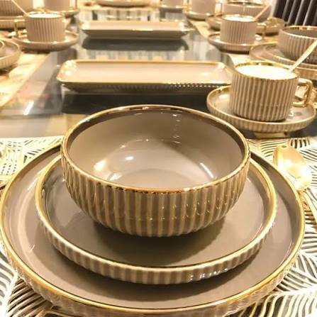 Caramel Coffee 32-Piece Ceramic Dinnerware Set | Gold Rim for 8